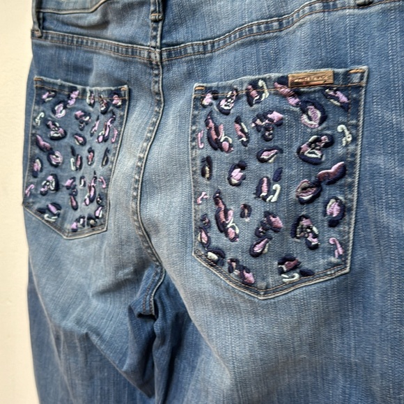 White House Black Market Straight Crop w/Purple Embroidery On Back /5th Pocket - Picture 6 of 10